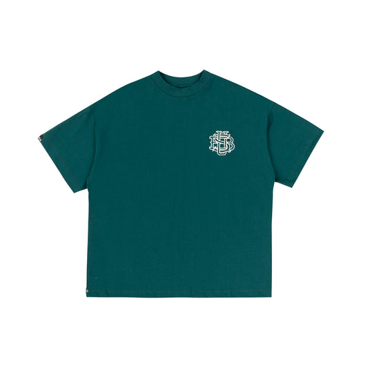 CAMISETA SUBURB EMBROIDERY MONOGRAM BOXY VERDE