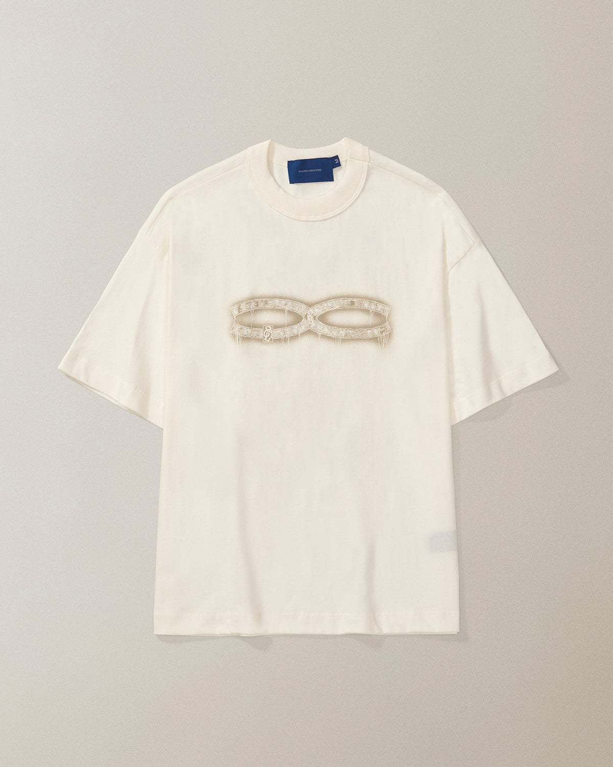 Camiseta QC Arqueologos Boxy Off White
