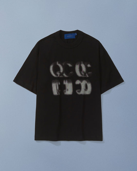 Camiseta QC Bitmap Boxy Preto