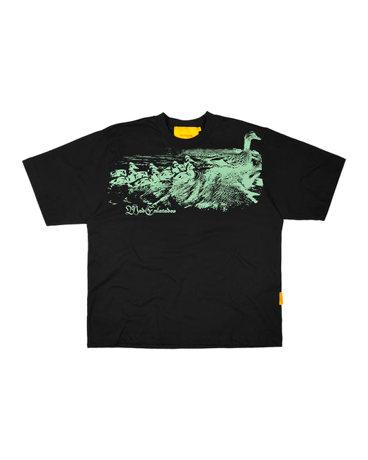 CAMISETA MAD PATINHO NA LAGOA PRETO